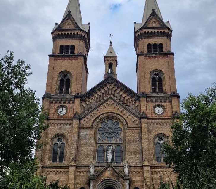 Miruiri în Dieceza Timișoara: E.S. Iosif Csaba Pál, episcop diecezan va conferi Sf. Sacrament